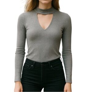 HOLLISTER NWT Ribbed Choker Neck Shirt Grey  Cutout Bodycon Viscose Stretch M